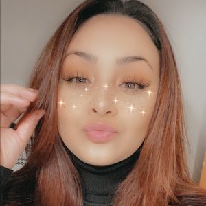 Meet your Posher, Letisia